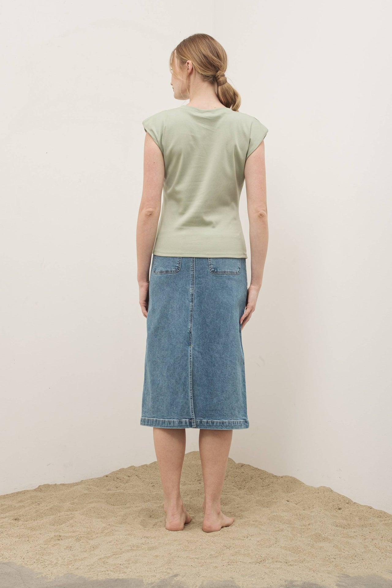 MIDI DENIM SKIRTS