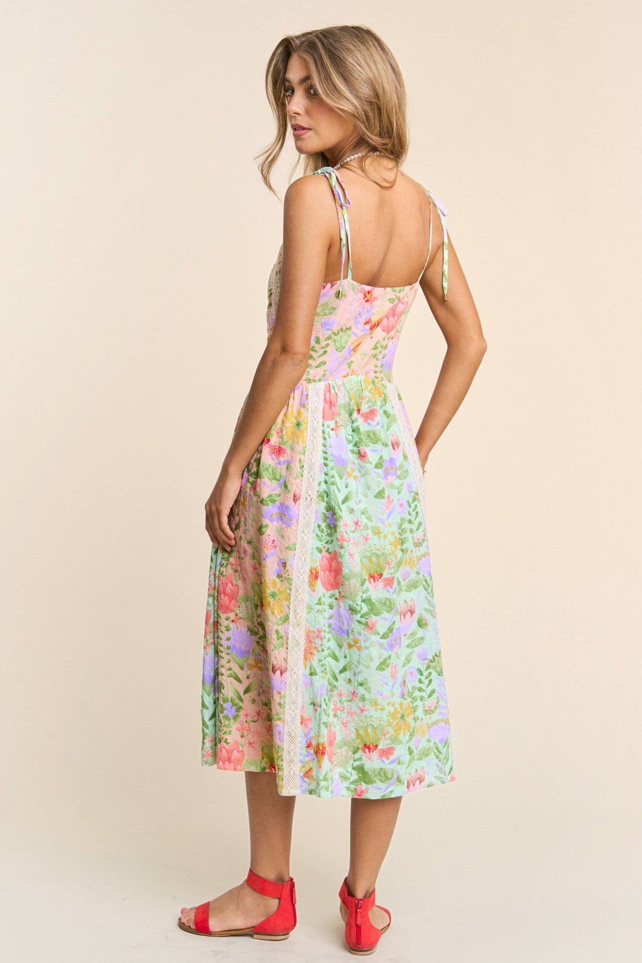 Spaghetti Multicolor Floral Print Tiered Dress Sm - Lg