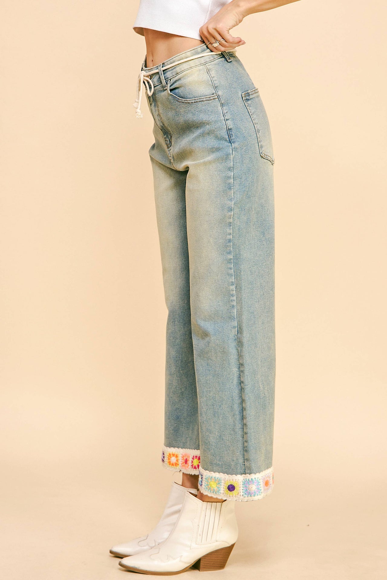 PLUS CROCHET TRIM STRAIGHT LEG LIGHT DENIM JEANS