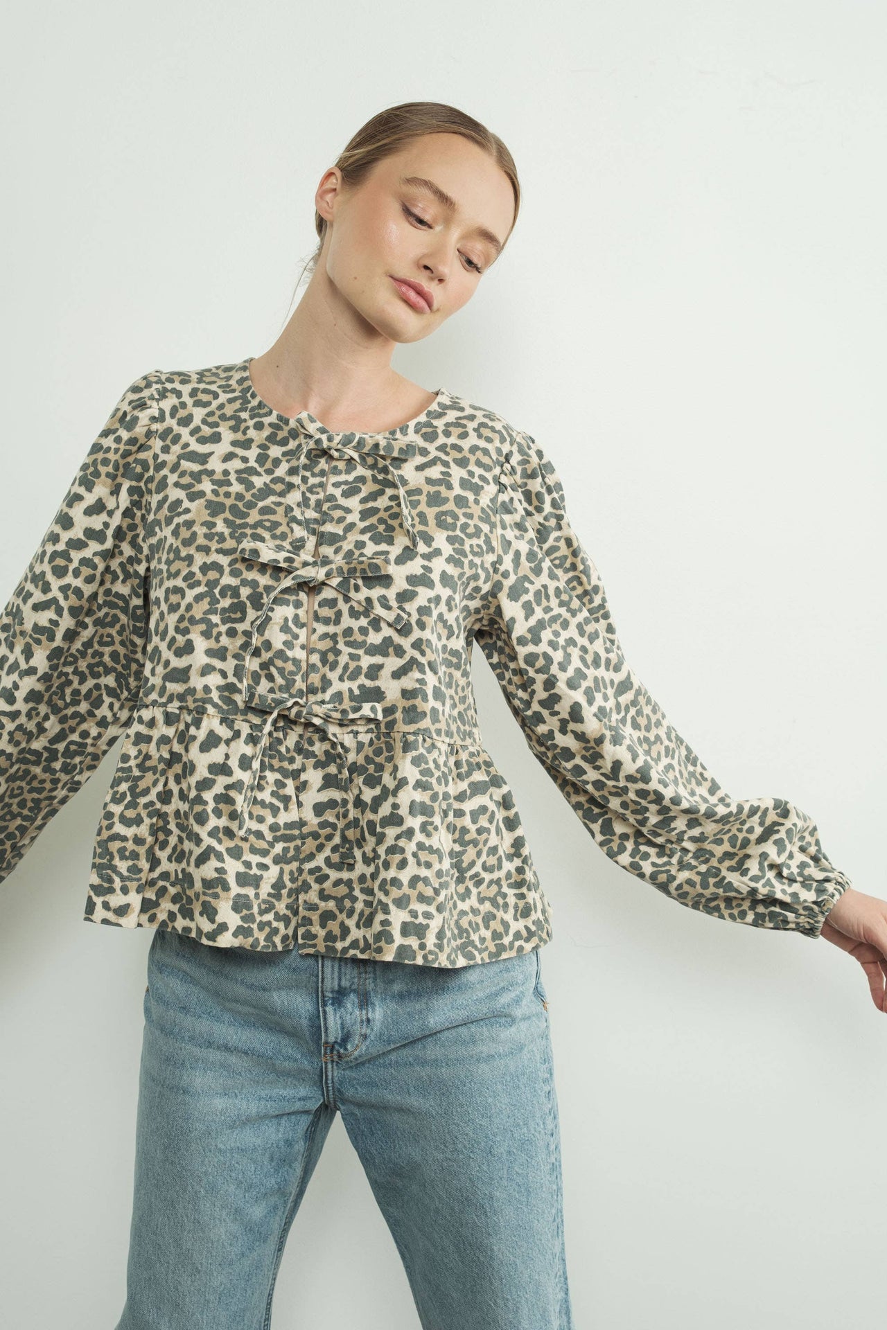 ANIMAL LONG SLEEVE ANIMAL PRINT BOW TIE BLOUSE