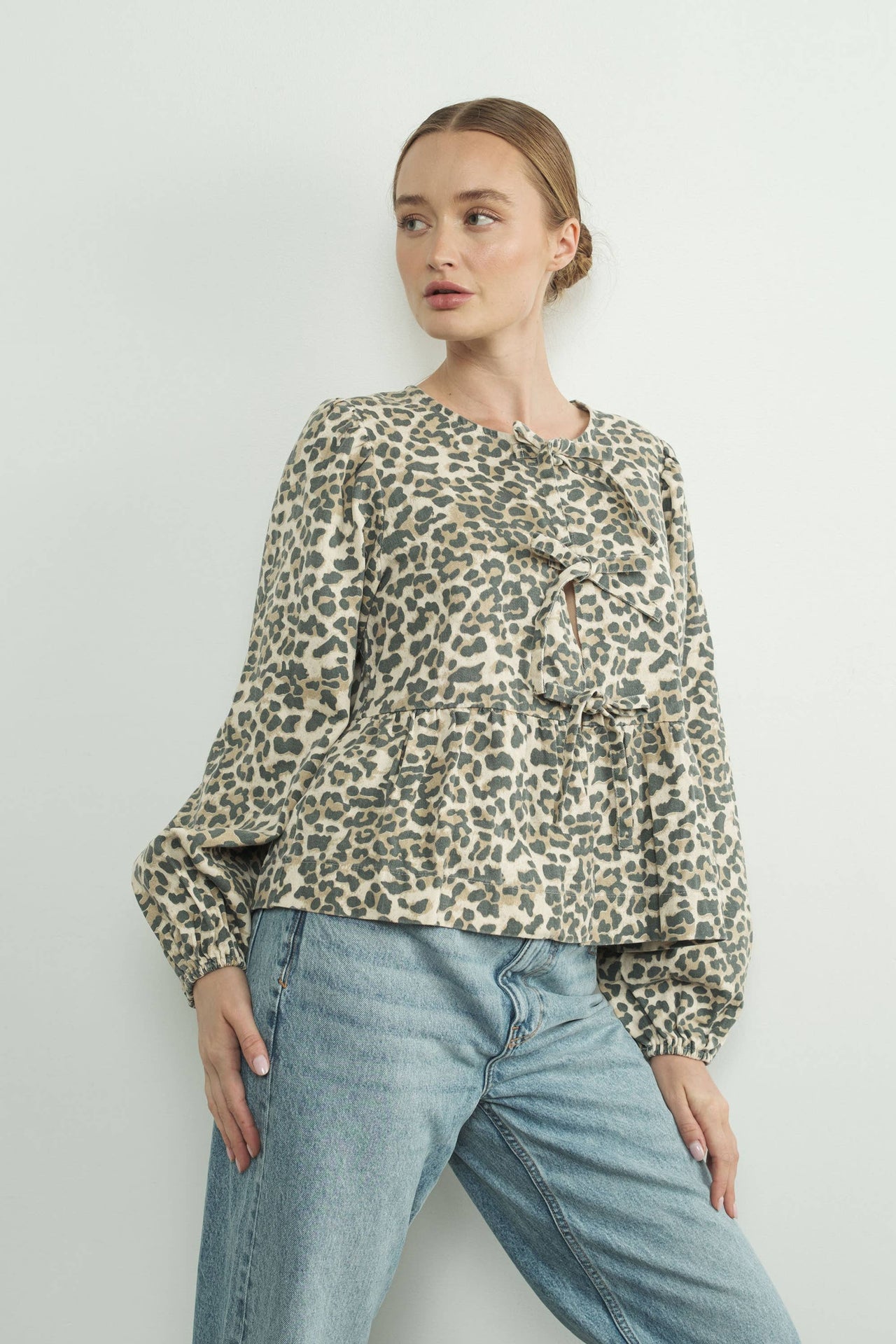 ANIMAL LONG SLEEVE ANIMAL PRINT BOW TIE BLOUSE