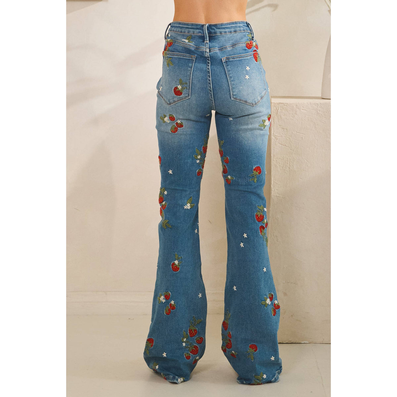 WASHED STRAWBERRY EMBROIDERED DENIM PANTS