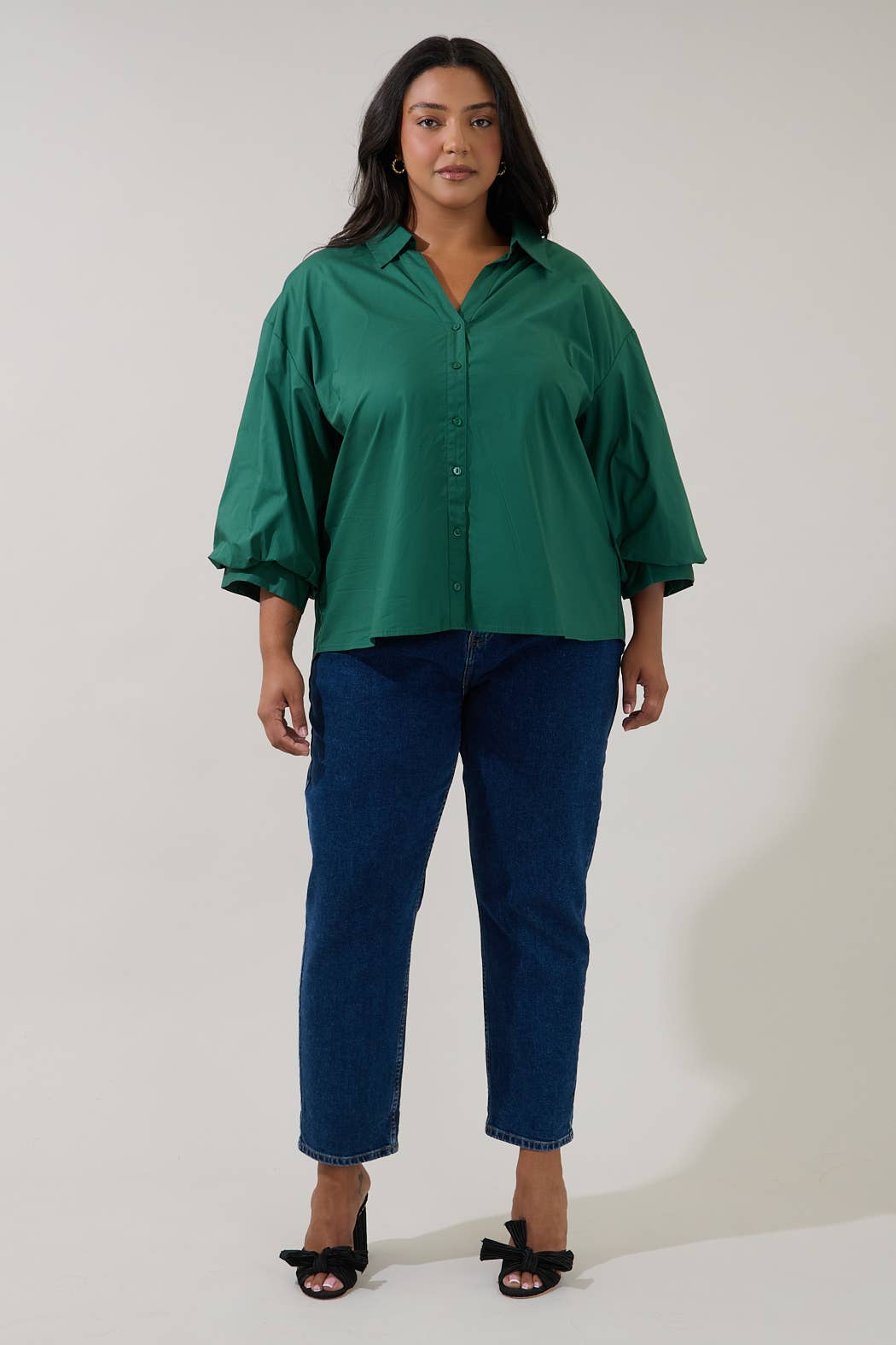 The Lucienne Shirt Curvy | Emerald Cotton Poplin Button Down