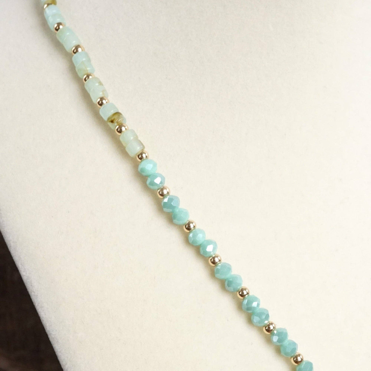 Short Beaded Clover Pendant Necklace with Semi-Precious Stone Beads