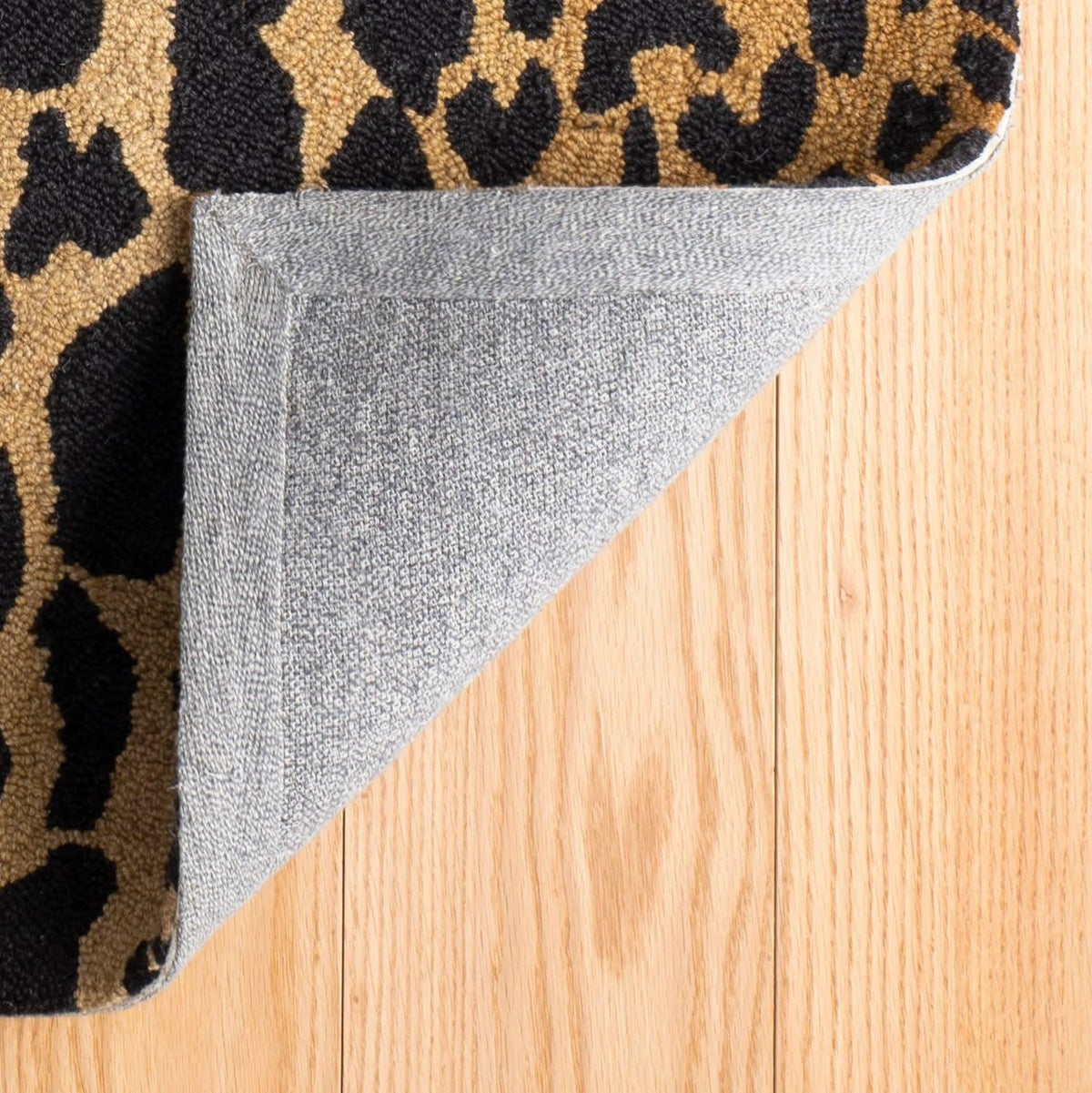 Leopard Hand Micro Hooked Wool Rug | Brown
