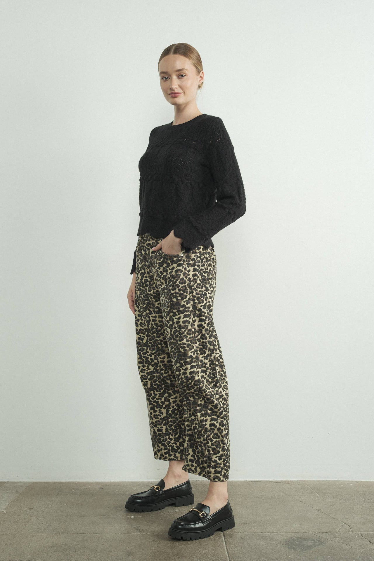 Leopard Print Baggy Barrel Jeans with Wide-Leg Fit and Mid-Rise Waist