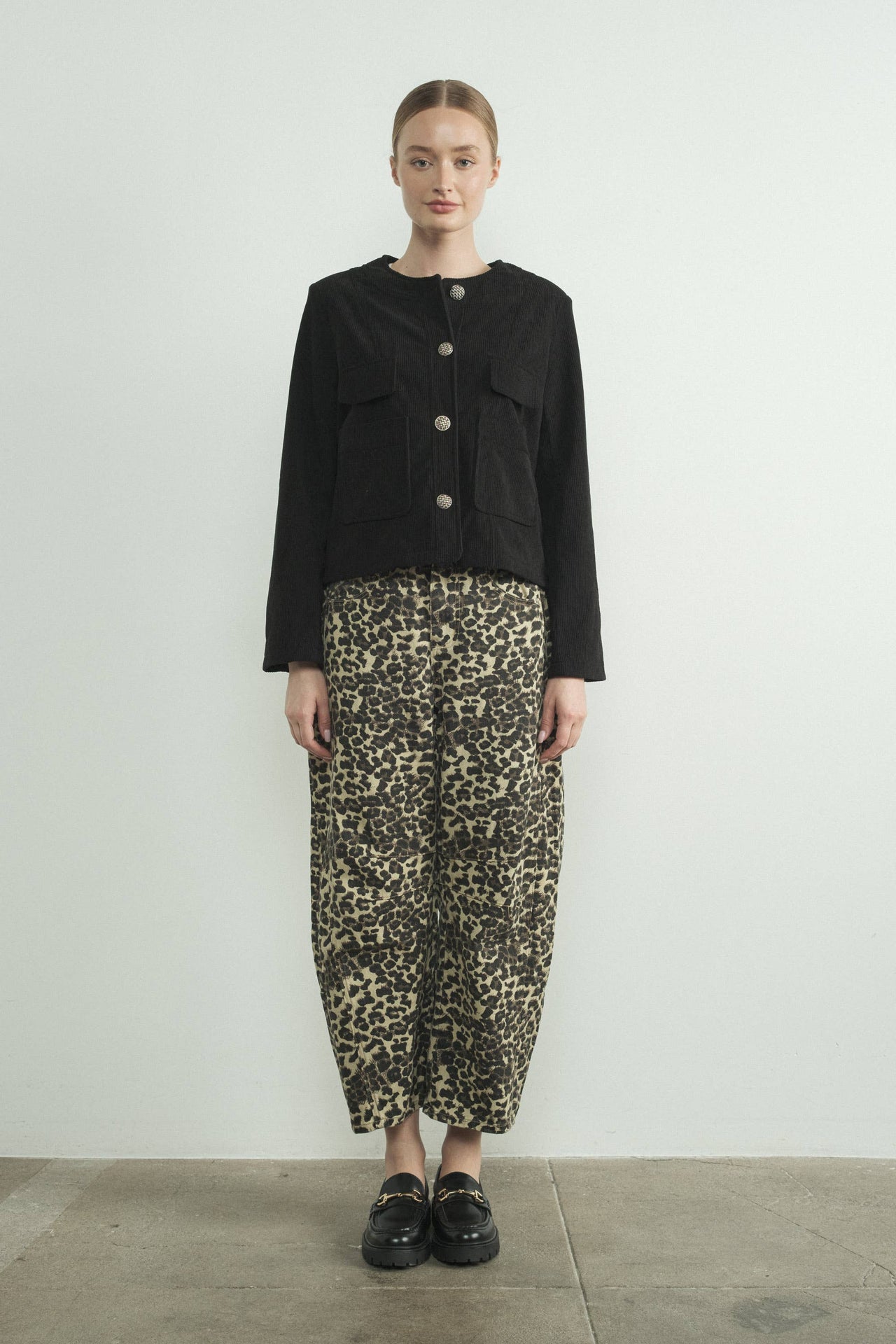 Leopard Print Baggy Barrel Jeans with Wide-Leg Fit and Mid-Rise Waist