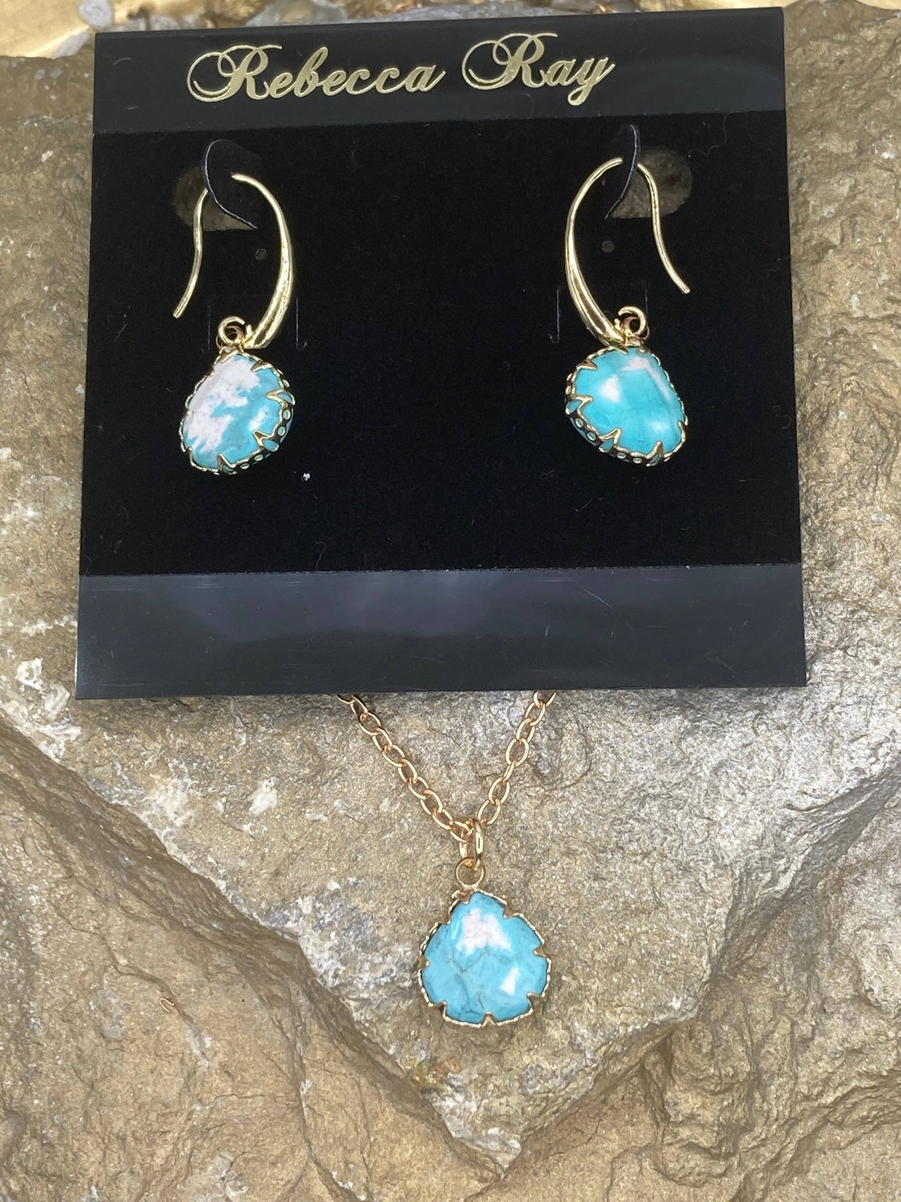 Pronged Blue Necklace and Earring Set