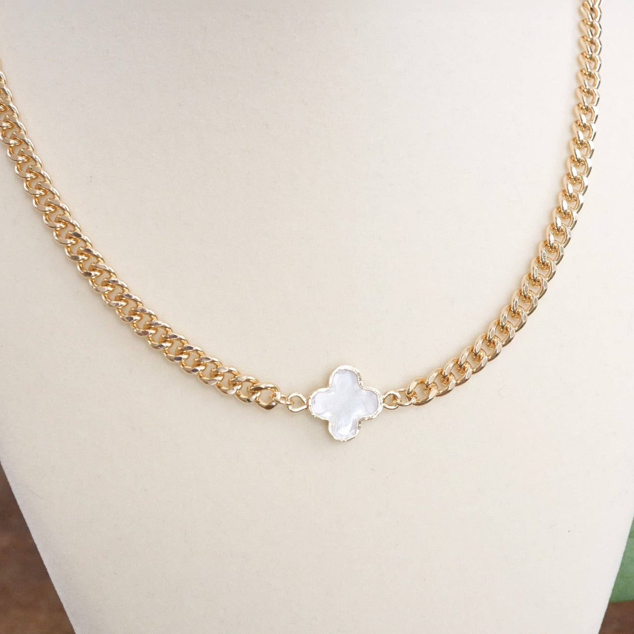 Lustrous Luck – Dainty Clover Pendant Necklace in Gold Tone