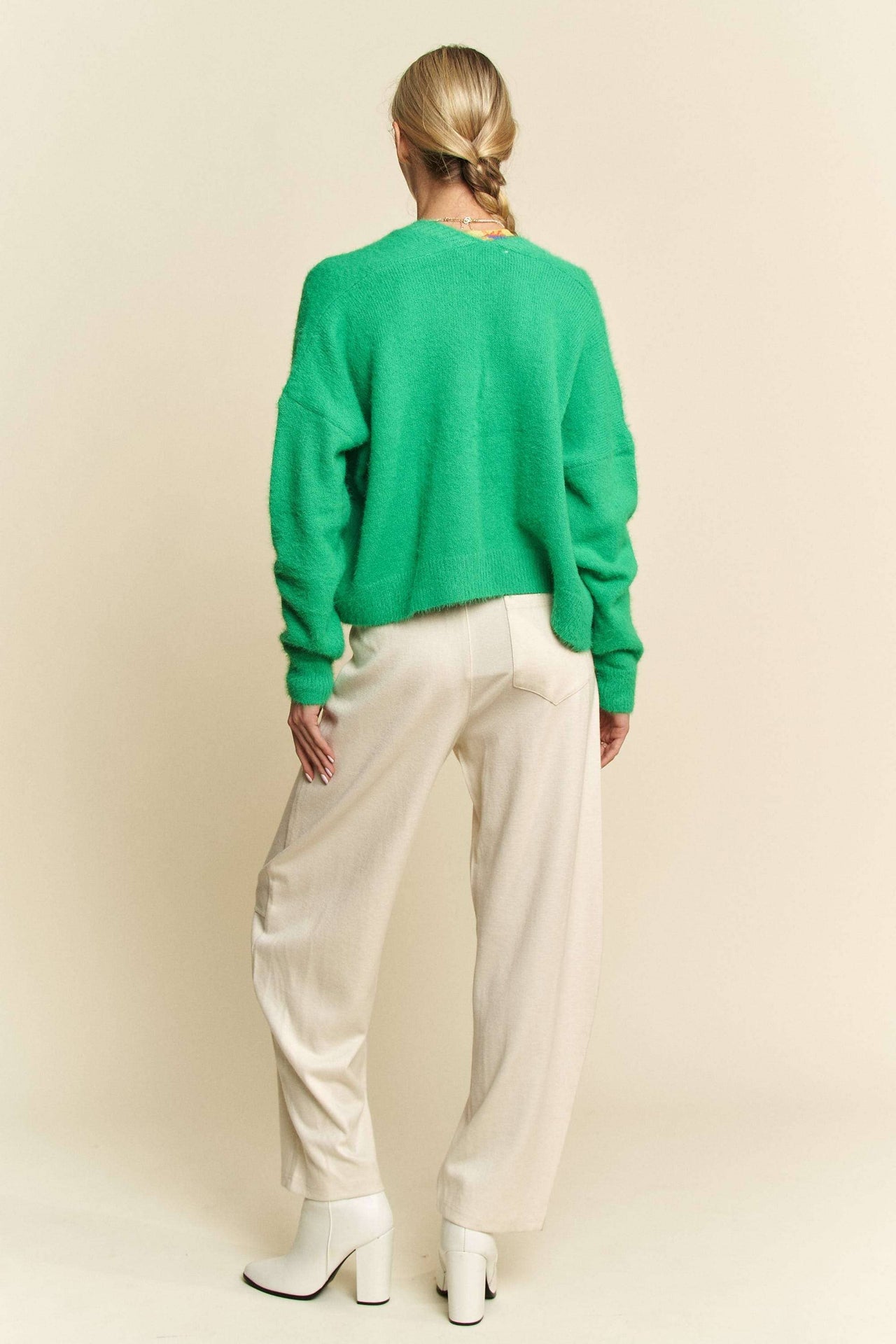 Spring Green Loose-Fit Knit Cardigan with Patch Pockets and Dropped Shoulders