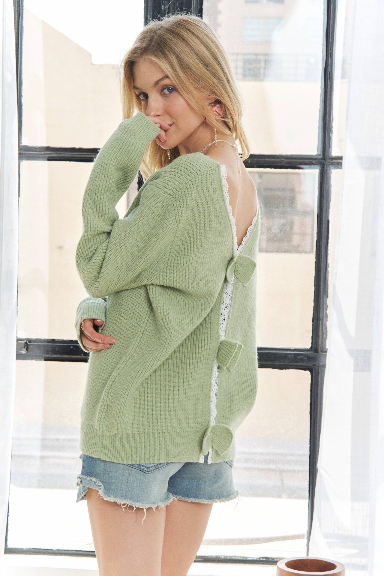 Sage BOW BACK ACCENT V NECK SWEATER TOP
