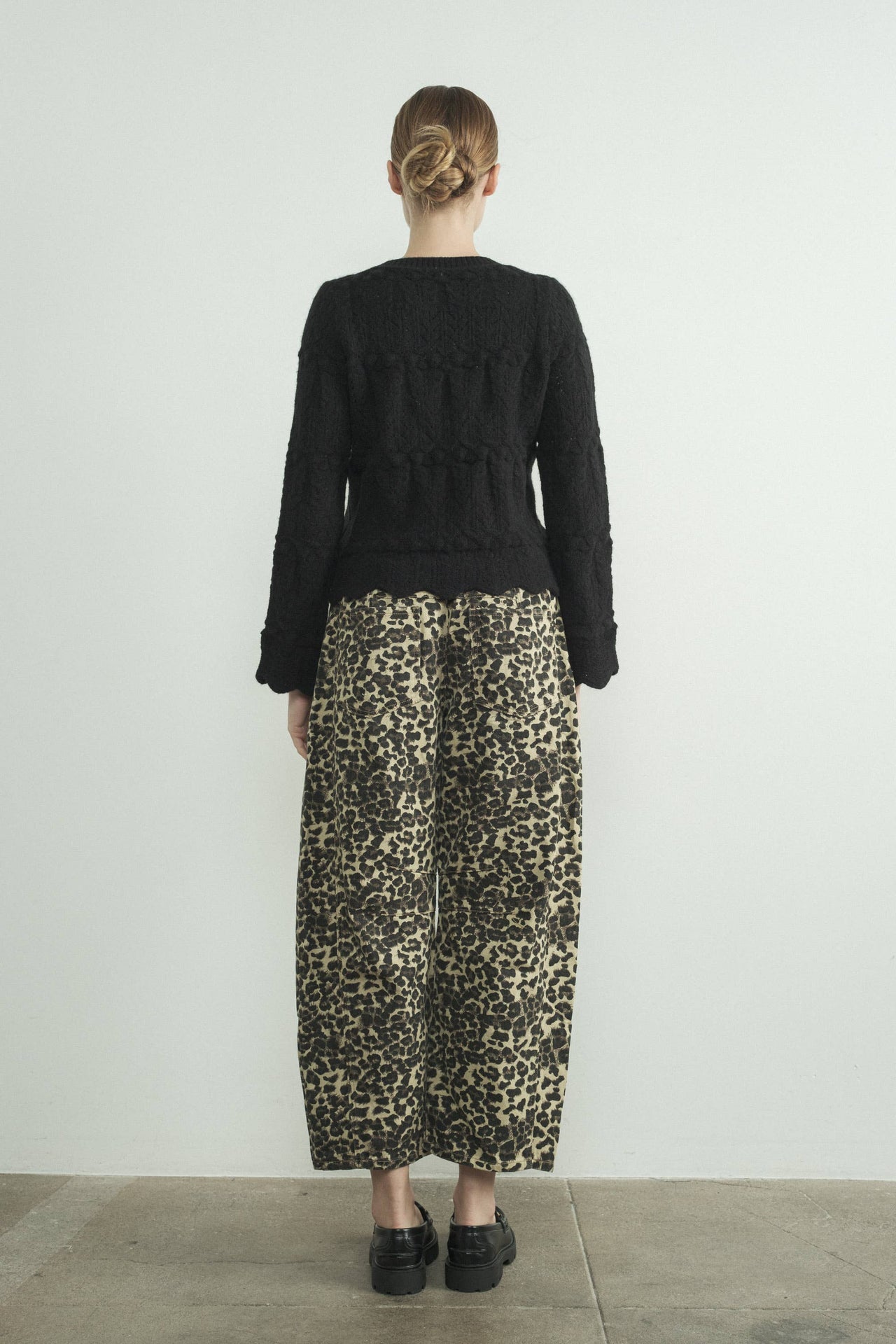 Leopard Print Baggy Barrel Jeans with Wide-Leg Fit and Mid-Rise Waist