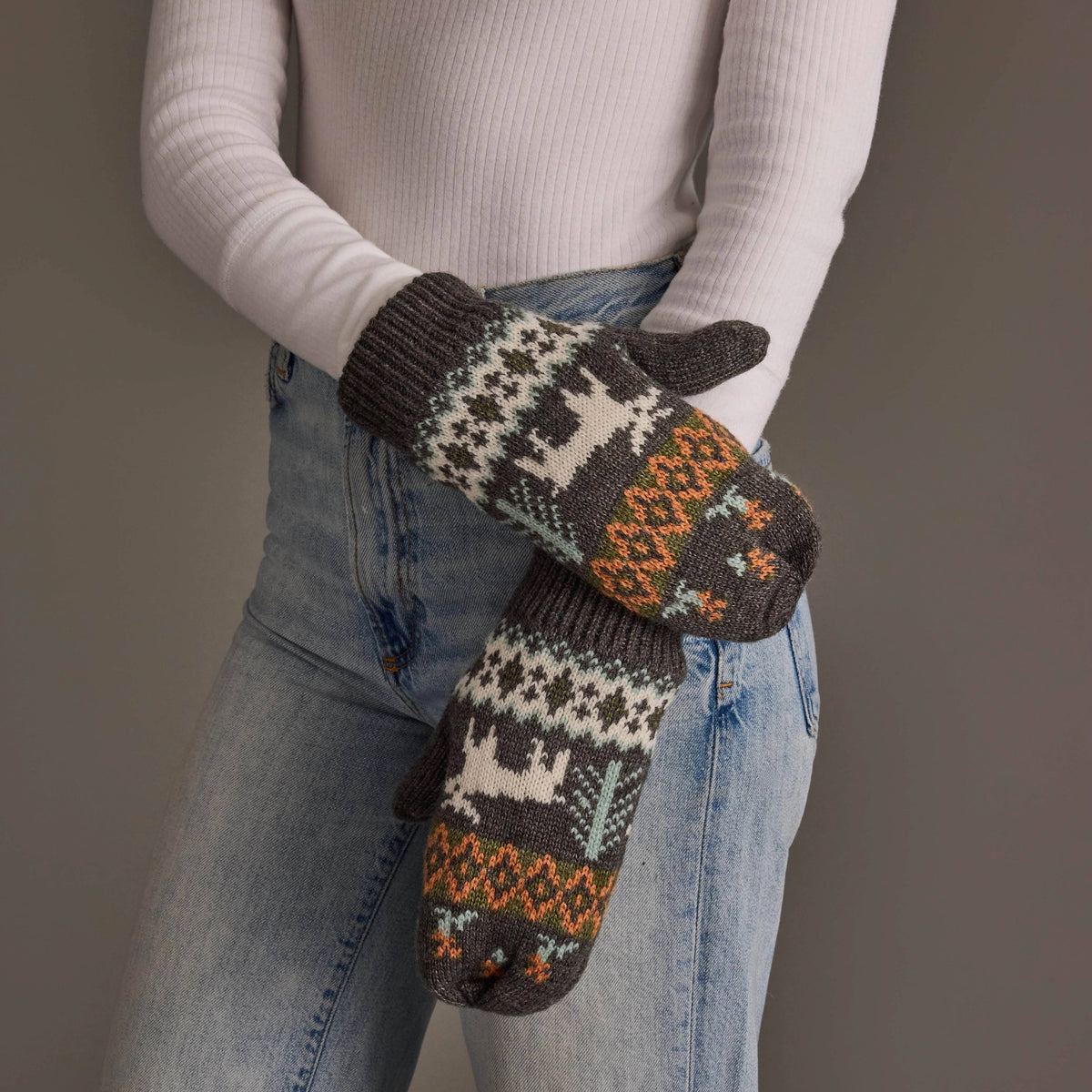 Gray Deer Winter Pattern Mittens