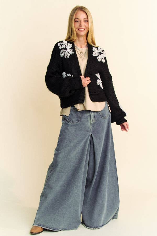 FLORAL APPLIQUE LONG SLEEVE BULKY OPEN CARDIGAN