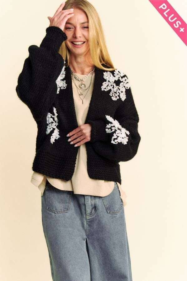 PLUS FLORAL APPLIQUE LONG SLEEVE BULKY CARDIGAN