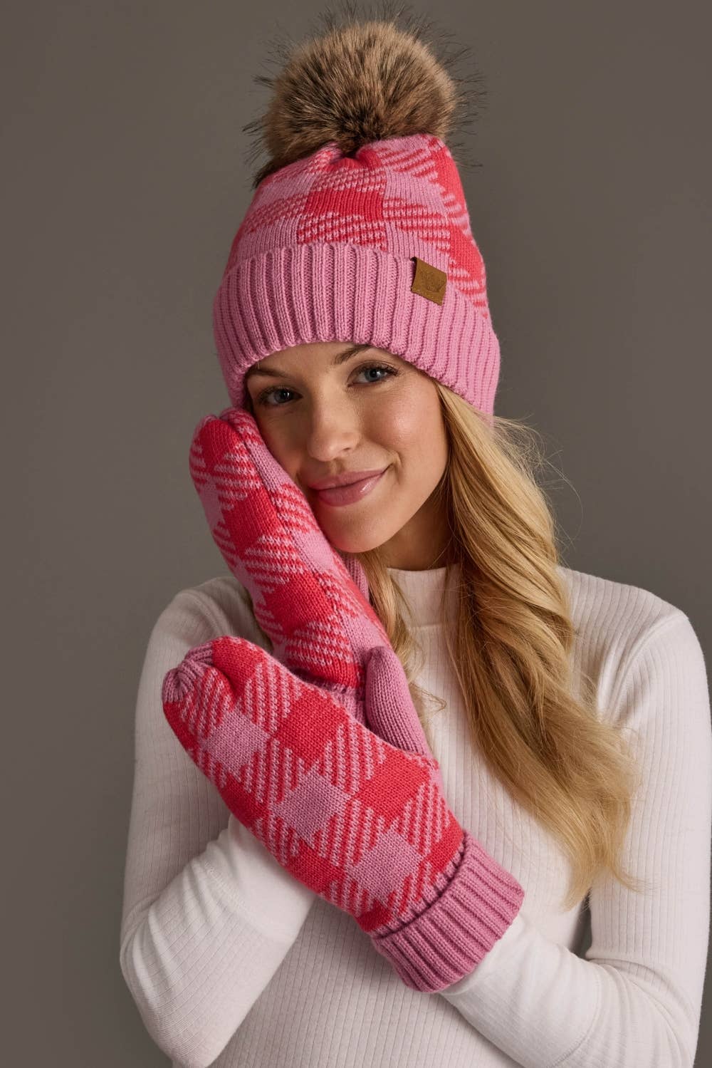 Pink & Bright Pink Plaid Knit Mittens