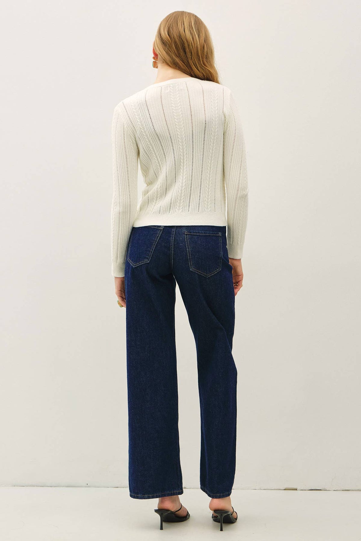 ULTRA SOFT POINTELLE FITTED CARDIGAN
