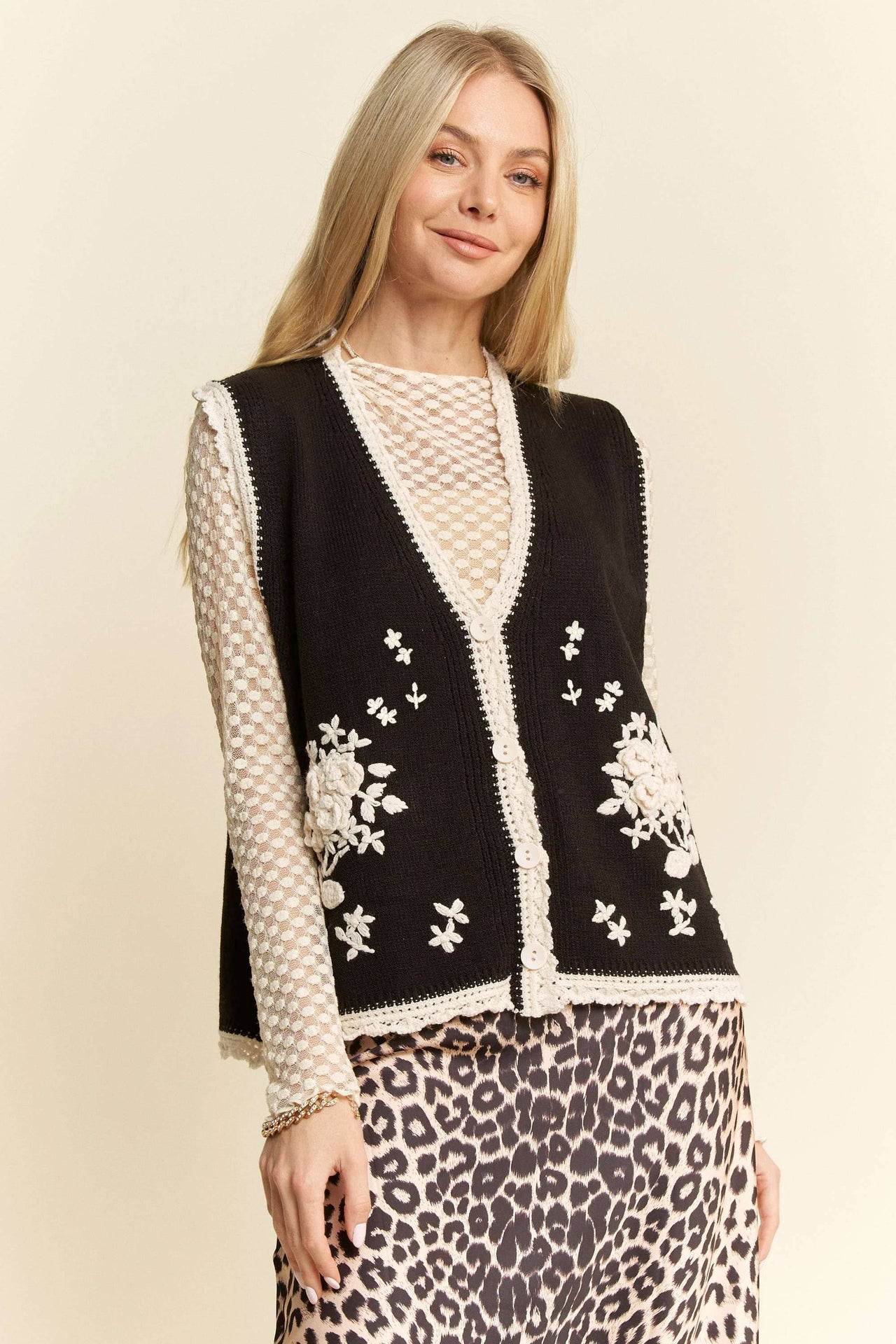FLORAL EMBROIDERED LACE SWEATER KNIT VEST TOP