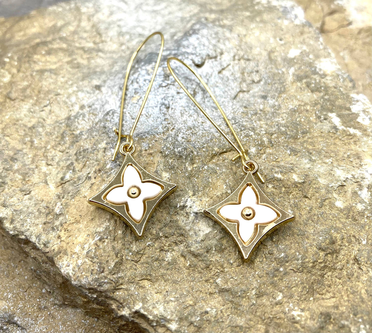 Mother of Pearl Clover Earring Drop