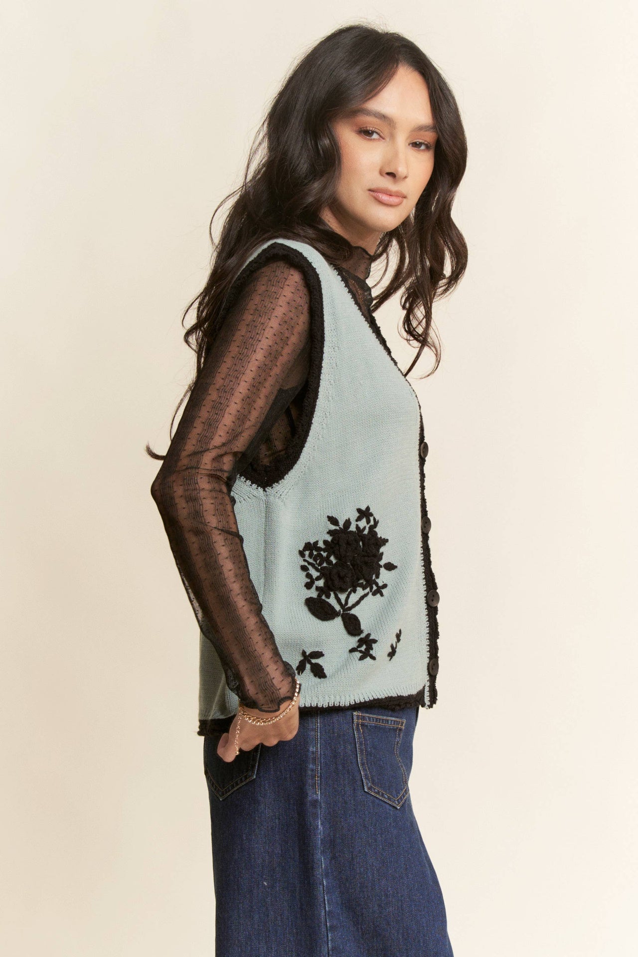 FLORAL EMBROIDERED LACE SWEATER KNIT VEST TOP