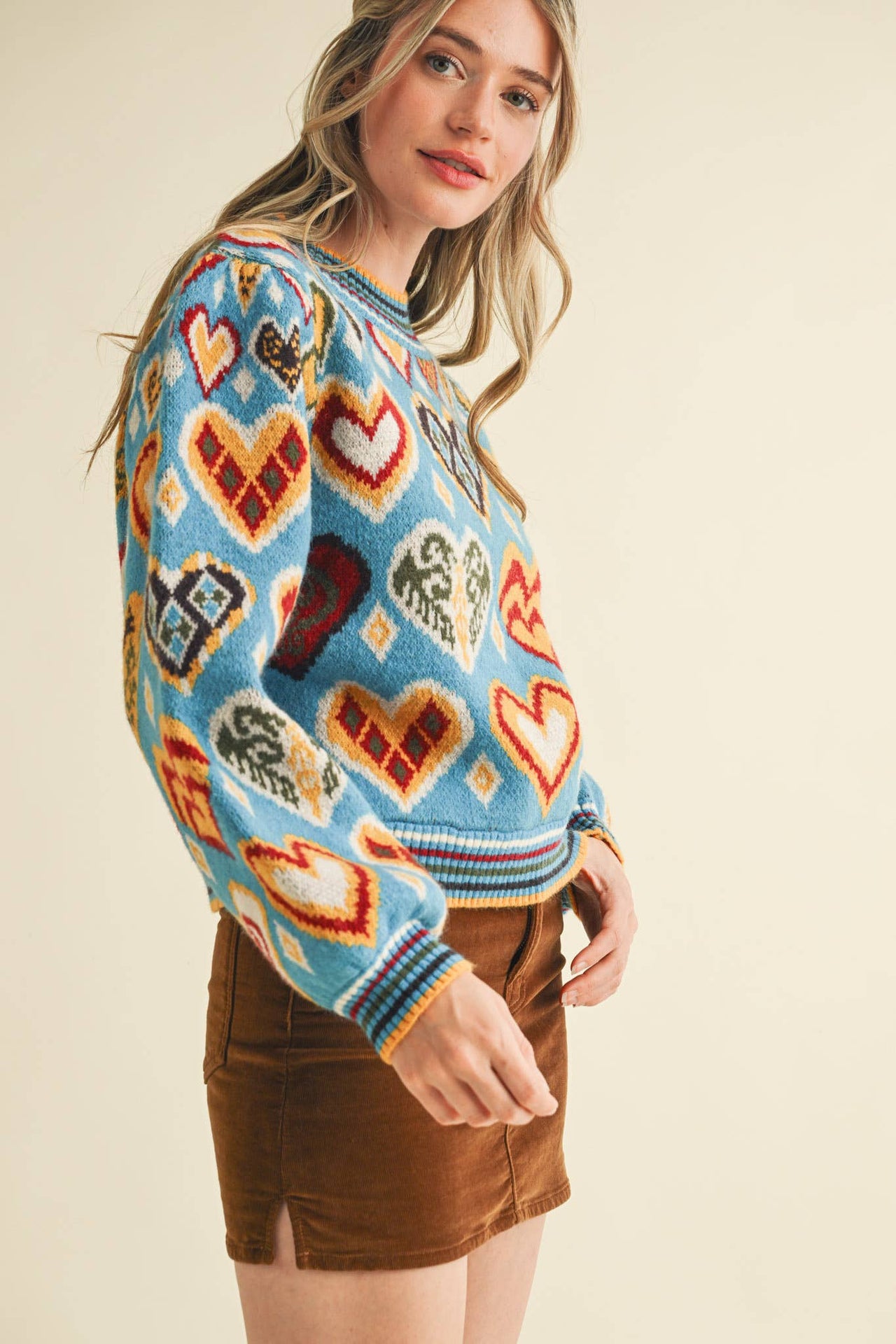 HEART PATTERN PULLOVER SWEATER